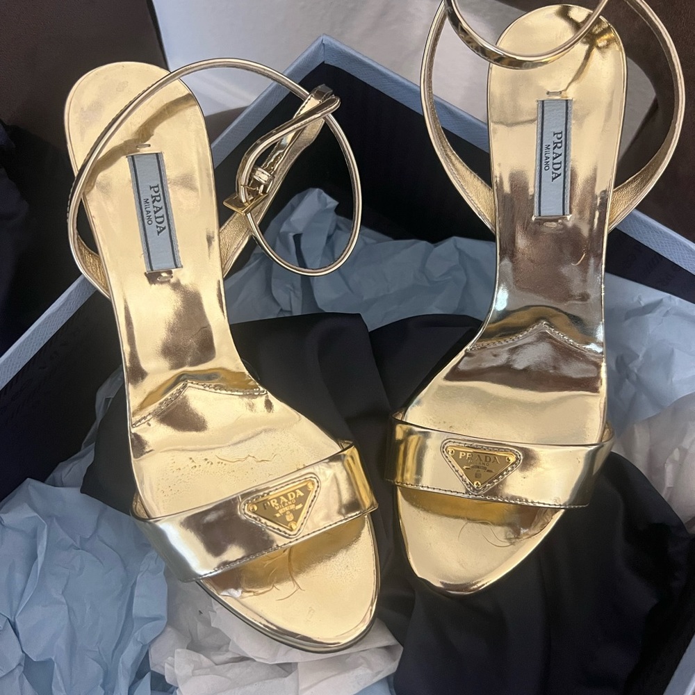 ⚠️PRADA⚠️ GOLD CHROME SANDALS